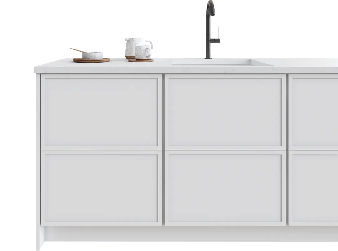 White Slim Shaker in daylight