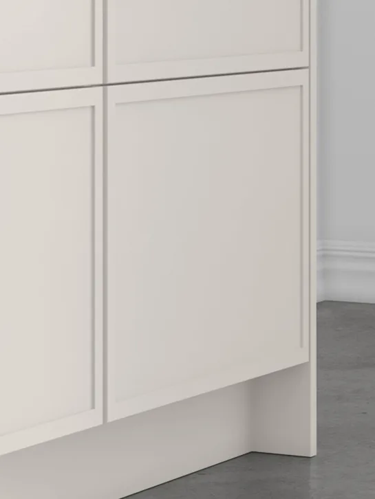 Slim shaker cabinet base detail
